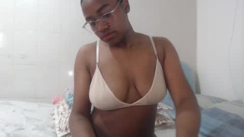 alana  online show from 11-22-25, 02:05