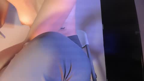 Snapshot of alana_madison chatting on 12-28-24, 02:10 Maeve online show from 12-28-24, 02:10