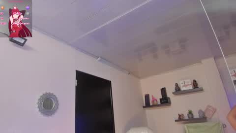 Snapshot of alana_madison chatting on 01-16-25, 11:04 Maeve online show from 01-16-25, 11:04