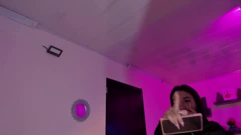 Snapshot of alana_madison chatting on 01-18-25, 11:32 Maeve online show from 01-18-25, 11:32