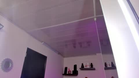 Snapshot of alana_madison chatting on 01-23-25, 05:21 Maeve online show from 01-23-25, 05:21