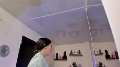 Snapshot of alana_madison chatting on 02-07-25, 11:12 Maeve online show from 02-07-25, 11:12