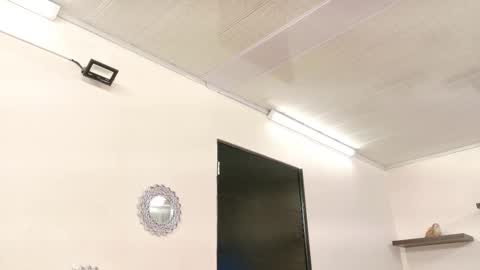 Snapshot of alana_madison chatting on 09-29-25, 11:04 Maeve online show from 09-29-25, 11:04