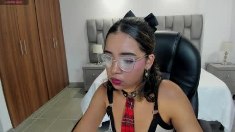 Snapshot of alana_martiins chatting on 05-26-26, 07:10 alana online show from 05-26-26, 07:10