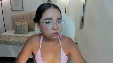 Snapshot of alana_martiins chatting on 06-21-26, 03:42 alana online show from 06-21-26, 03:42