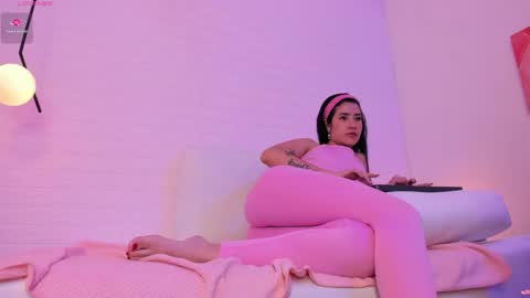 Alana  online show from 05-16-26, 01:54