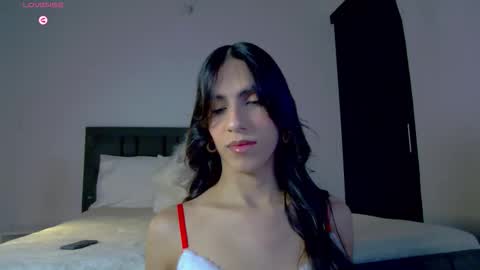 Snapshot of alana_sofia_ chatting on 12-04-25, 03:32 Alana Tobias online show from 12-04-25, 03:32