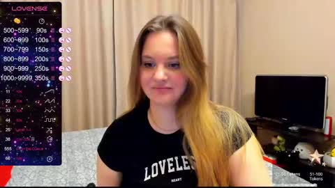 Snapshot of alanabrox chatting on 12-14-24, 02:56 Julia online show from 12-14-24, 02:56