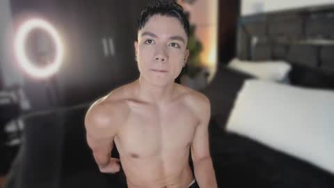 Snapshot of alanblack1 chatting on 06-17-26, 02:07 alanblack1 online show from 06-17-26, 02:07