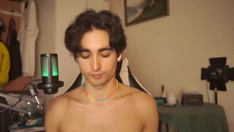 idenavarre online show from 01-28-25, 10:23