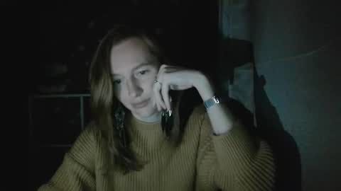 Elisa online show from 10-19-25, 08:31