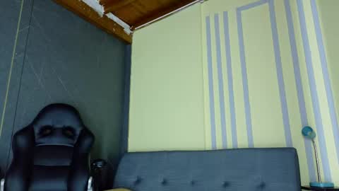 Snapshot of alanferrer chatting on 04-25-26, 10:29 Alan Ferrer online show from 04-25-26, 10:29