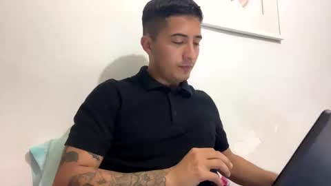 alanj998 online show from 10-07-25, 02:31