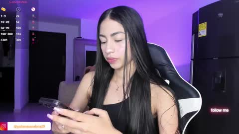 Snapshot of alannah__ chatting on 01-13-25, 01:45 online show from 01-13-25, 01:45