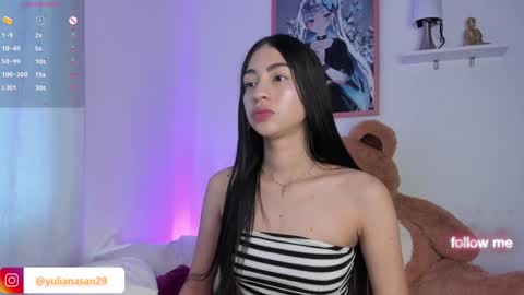 Snapshot of alannah__ chatting on 02-04-25, 02:43 online show from 02-04-25, 02:43