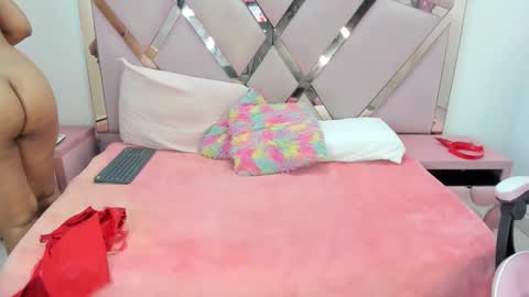 Snapshot of alannaht chatting on 05-18-26, 05:41 alannaht online show from 05-18-26, 05:41