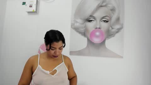 Snapshot of alannaht chatting on 05-19-26, 01:56 alannaht online show from 05-19-26, 01:56