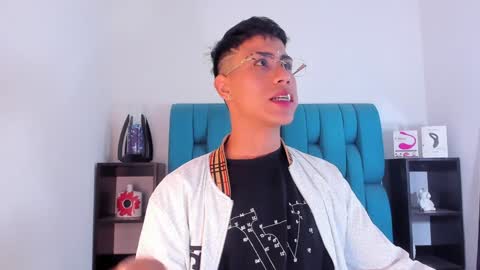 alannaughty_ online show from 01-19-25, 01:00