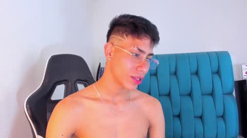 alannaughty_ online show from 01-26-25, 10:34