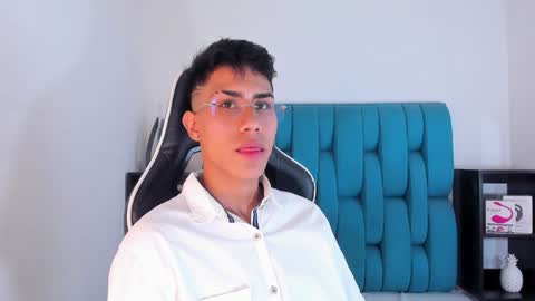 alannaughty_ online show from 02-05-25, 08:57