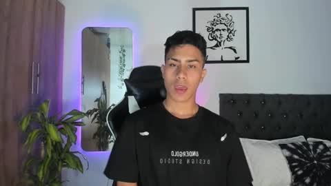 alannaughty_ online show from 12-21-25, 11:12