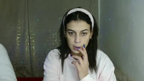 Snapshot of alaouirim25 chatting on 01-12-26, 12:49 AllylicArabis online show from 01-12-26, 12:49