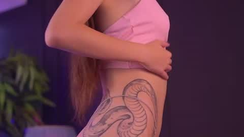 Snapshot of alaramyst chatting on 06-26-26, 07:57 Alara online show from 06-26-26, 07:57