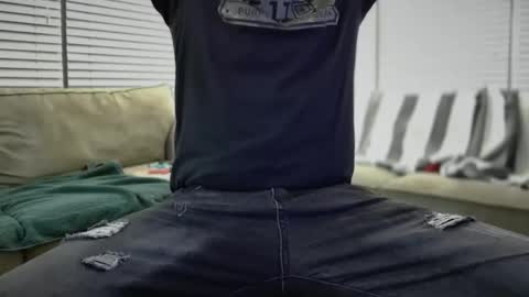 Snapshot of alarmtech1980 chatting on 11-29-25, 04:37 alarmtech1980 online show from 11-29-25, 04:37