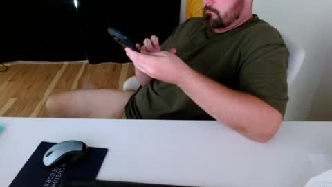 Snapshot of alaska4411 chatting on 07-20-26, 08:00 John online show from 07-20-26, 08:00