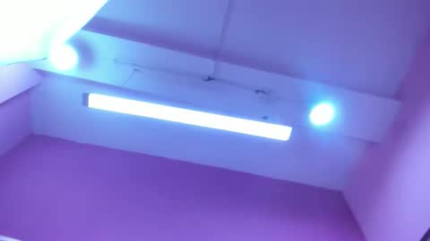 AlaSmith  online show from 11-21-25, 01:48