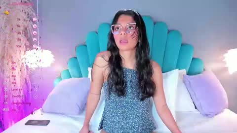 Alassia Hocthner online show from 09-11-25, 11:43