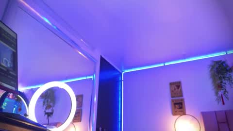 albaandthayron online show from 12-18-25, 12:11