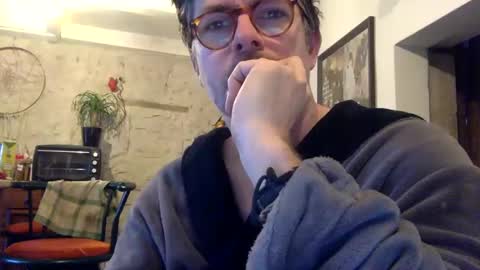 Snapshot of albandant chatting on 12-03-24, 08:38 albandant online show from 12-03-24, 08:38