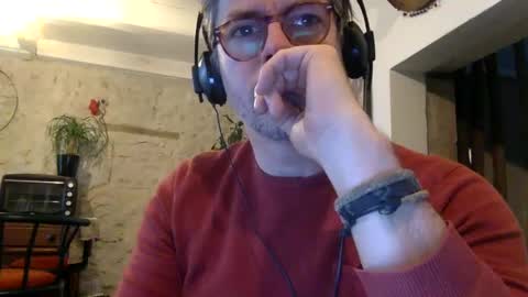 Snapshot of albandant chatting on 12-04-24, 01:31 albandant online show from 12-04-24, 01:31