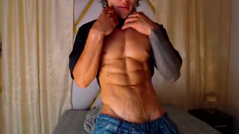 Snapshot of albertbernal69 chatting on 02-11-25, 05:58 Albert online show from 02-11-25, 05:58