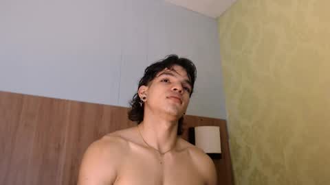 Snapshot of albertbernal69 chatting on 02-20-25, 02:51 Albert online show from 02-20-25, 02:51