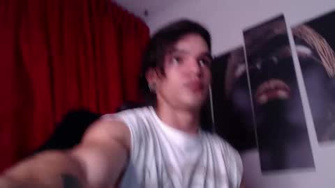 Snapshot of albertbernal69 chatting on 09-13-25, 02:33 Albert online show from 09-13-25, 02:33