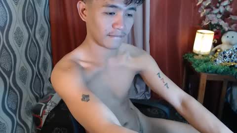 Snapshot of albertx_destroyer69 chatting on 01-17-25, 07:19 Albert online show from 01-17-25, 07:19