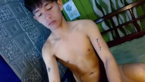 Snapshot of albertx_destroyer69 chatting on 02-27-25, 08:31 Albert online show from 02-27-25, 08:31