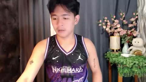 Snapshot of albertx_destroyer69 chatting on 10-11-25, 06:39 Albert online show from 10-11-25, 06:39