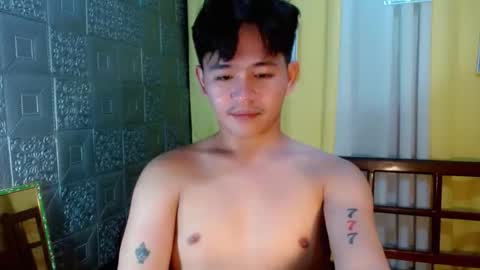 Snapshot of albertx_destroyer69 chatting on 10-29-25, 06:42 Albert online show from 10-29-25, 06:42