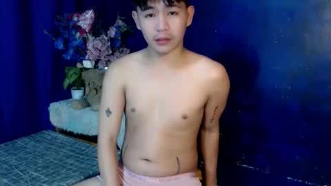 Snapshot of albertx_destroyer69 chatting on 11-22-25, 12:53 Albert online show from 11-22-25, 12:53