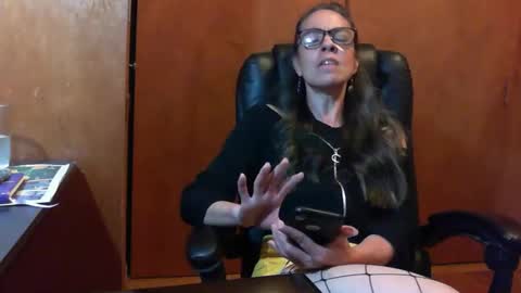 Andrea online show from 10-26-25, 06:30