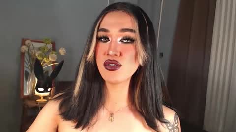 Snapshot of aleinacroft chatting on 10-09-25, 06:55 aleinacroft online show from 10-09-25, 06:55