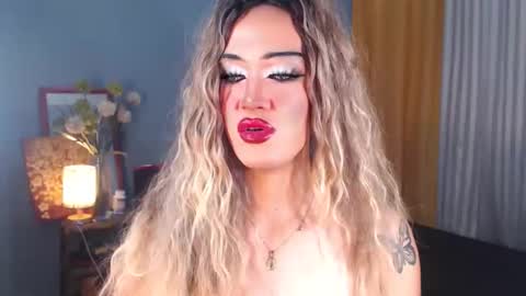 Snapshot of aleinacroft chatting on 11-19-25, 02:44 aleinacroft online show from 11-19-25, 02:44