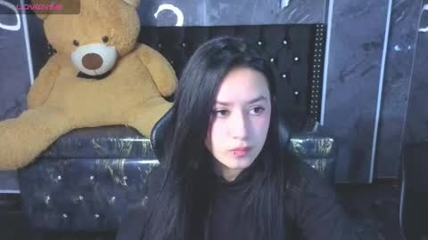 aleja online show from 12-21-25, 08:05