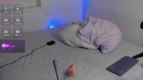 Aleja online show from 02-24-26, 03:43