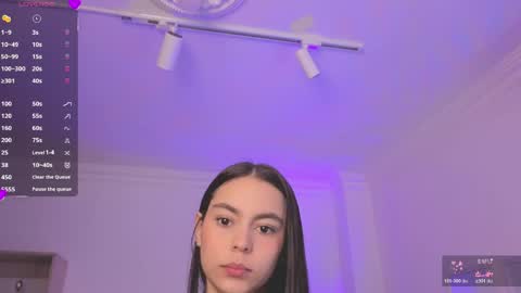 Alejandra online show from 04-15-26, 11:28