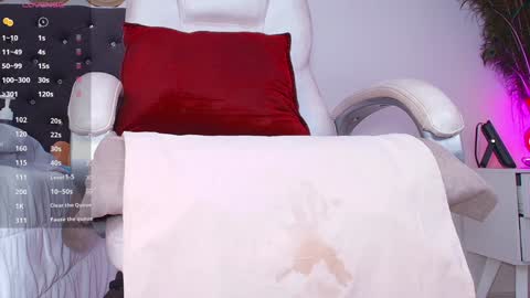 Snapshot of alejalatinhot chatting on 12-23-24, 06:22 Alejandra online show from 12-23-24, 06:22