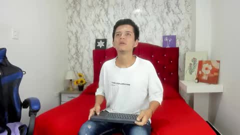 ALEJANDRA JAMES online show from 04-18-26, 11:14